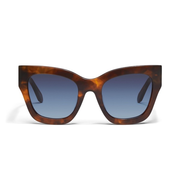Quay By The Way Sunglasses Brown Tortoise Frame Blue Gradient Lens NEW - Picture 2 of 8